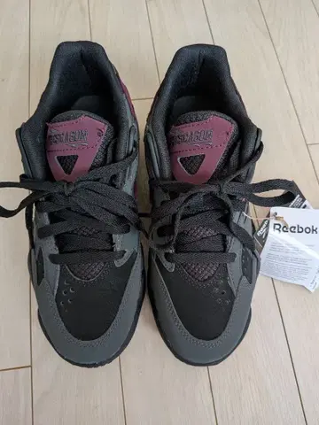 Reebok 그레이/버건디 하이컷 스니커즈