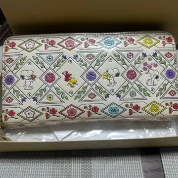 아사쿠사 문고 스누피 꽃무늬 장지갑