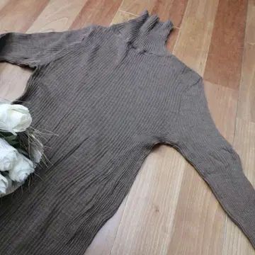 지치피 gicipi 터틀넥 골드 브라운 사이즈 여성용 3M 실크 울