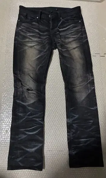 FUGA 데미지 데님 사이즈 44