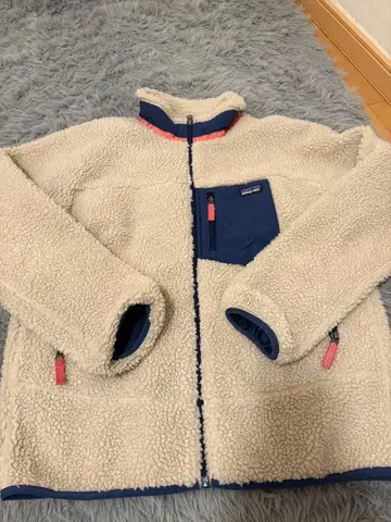 새상품급! patagonia 플리스 자켓 S 사이즈 크림/네이비