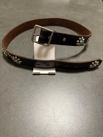 HTC 스터드 벨트 블랙