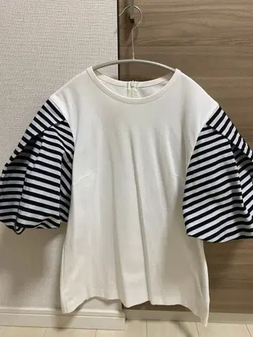 보더스 앳 발코니 T셔츠