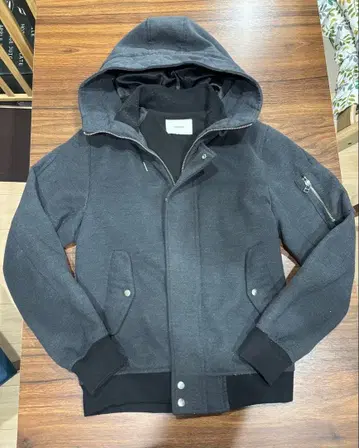 INHERIT 그레이 후드 부착 점퍼