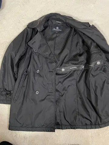 [컨디션 최상] Aquascutum (아쿠아 스큐텀) 트렌치코트 블랙 M