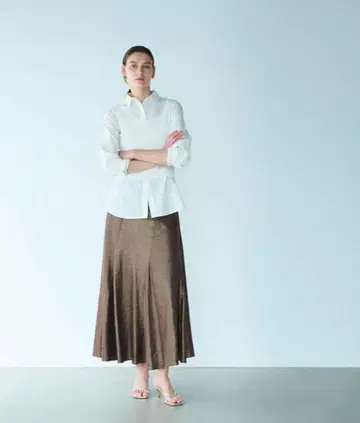 [한번 착용만 한 새상품급] NORC 노크 라메 린넨 플레어 스커트 2