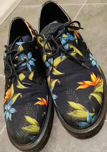 닥터마틴 9US 꽃무늬