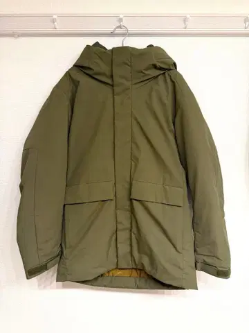UNIQLO 하이브리드 다운 파카 S 사이즈 올리브