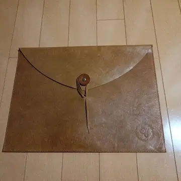 가죽 A4 대응 문서 케이스 브라운