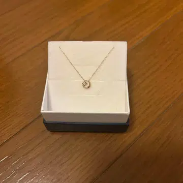 반돔 아오야마 목걸이