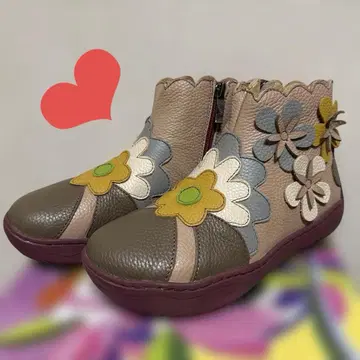 미사용 에스타시온 숏부츠 천연 소재 가죽 소가죽 플라워 모티브