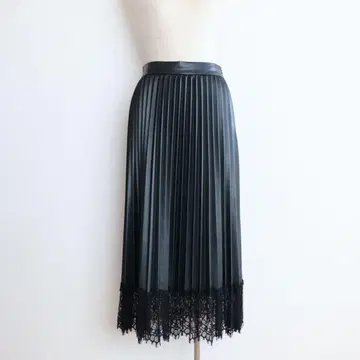 ZARA 인조 가죽 플리츠 스커트 블랙 S