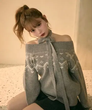 TITTY&CO. 오프숄더 니트