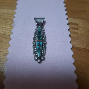 터콰이즈 레드 인레이 펜던트