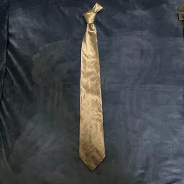 캘빈 클라인 그레이 스트라이프 넥타이