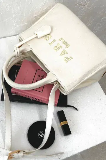PARIS 로고 캔버스 핸드백 White
