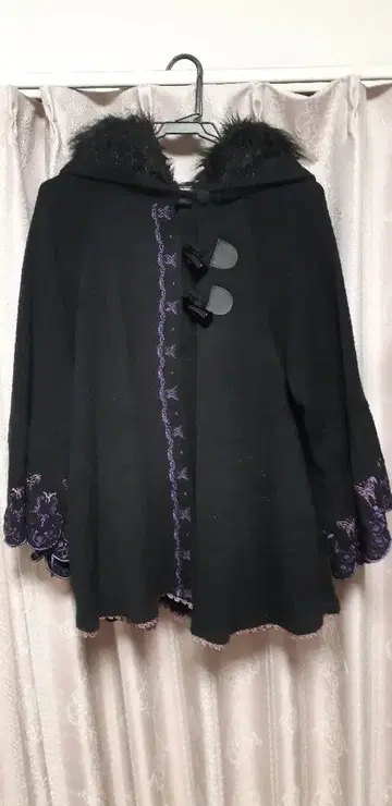 h.naotoHoney 블랙 보라색 판초