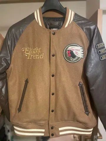 노브랜드 스타디움 자켓