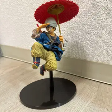 [ 상자 없음 ] 드래곤볼 BWFC 손오공 우산 피규어