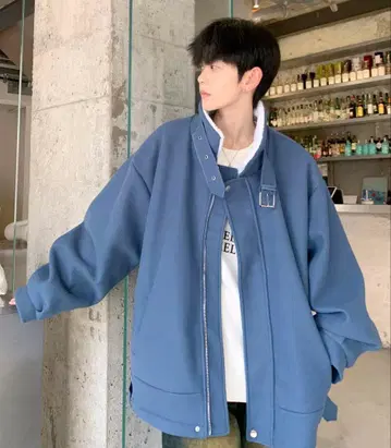 오버사이즈 파랑 맨투맨 자켓