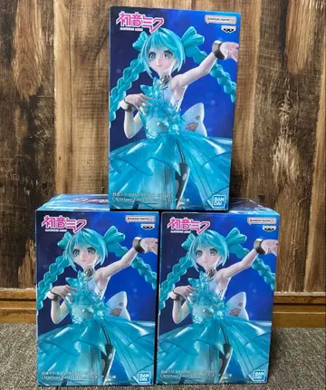 하츠네 미쿠 Clearluxe EmeraldGem 피규어 3개 세트