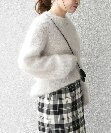 새상품 SHIPS Harley of Scotland 크루넥 니트