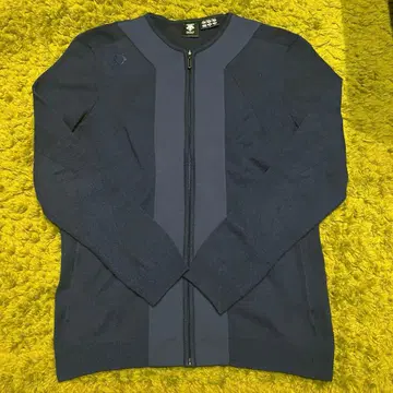 데상트 골프 지퍼 스웨터