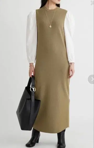 미라 오웬 니트 원피스