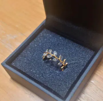 아르티다우드 리프 파르페 다이아몬드 반지