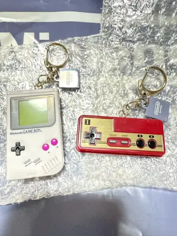 닌텐도 뮤지엄 게임보이 패미컴 게임 하드 키링