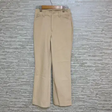 비쓰리 스트레이트 팬츠 베이지 28사이즈 신축성 있는 소재