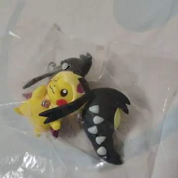 포켓몬 마스코트 판초를 입은 피카츄 메가 입치트