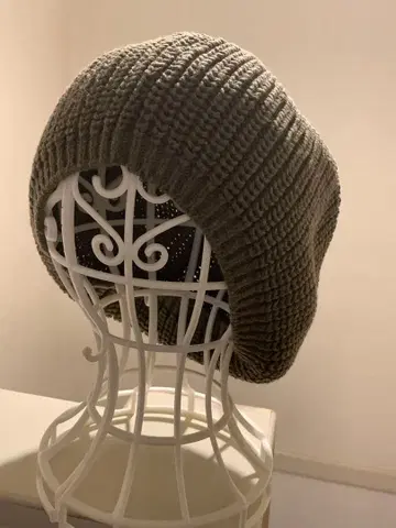 카시라 큼직하게 짠 니트 모자