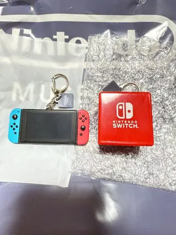 닌텐도 뮤지엄 게임 하드 키링 시동음 키링