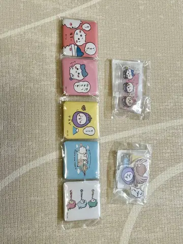 치이카와 해피백 2024 아크릴 스탠드 2점 캔 배지 5점 세트