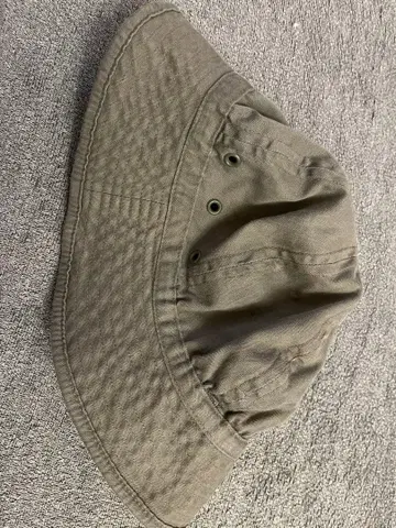 빈티지 프랑스군 카키 버킷햇 통기 구멍 포함