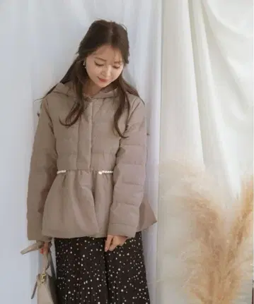 le reve vaniller 루레이브바니레 다운 자켓 페플럼