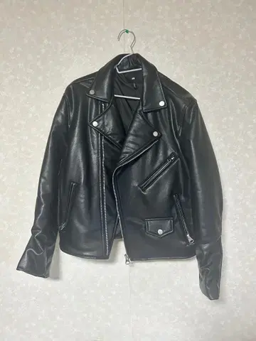H&M 블랙 가죽 자켓