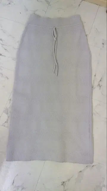 MARIED'OR 그레이 타이트 롱 스커트