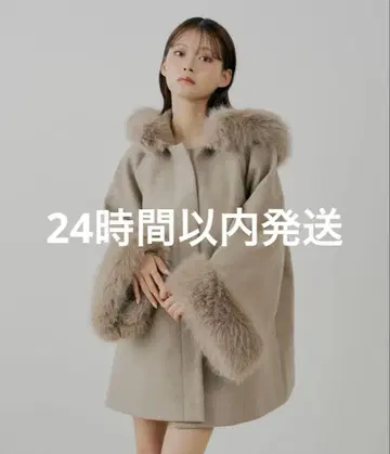 Chico 퍼 후드 옷깃 멀티way 케이프 코트 베이지