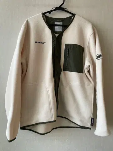 새상품 MAMMUT 플리스 자켓 화이트/올리브 (일본 사이즈 L)