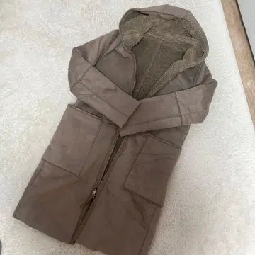 ZARA 후드 부착 리버서블 무스탕 코트