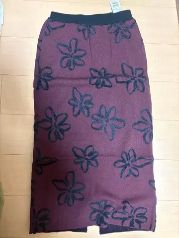 야마다야 새상품 보르도 플라워 무늬 타이트 스커트