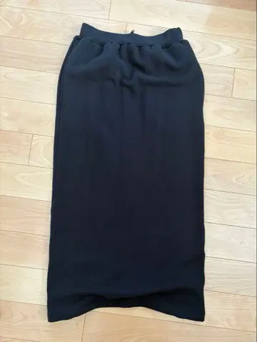 미사용 BEARDSLEY 비어즐리 쭈리 타이트 스커트