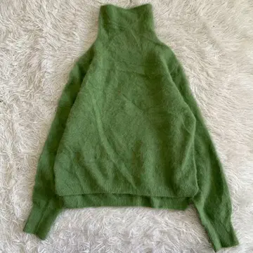 C' ESTMOIJEU 폭스 캐시미어 터틀넥 니트