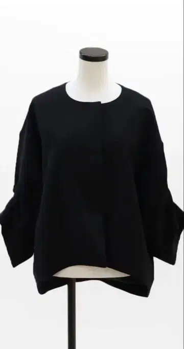 A g a 블랙 더블 크로스 개더 노카라 자켓