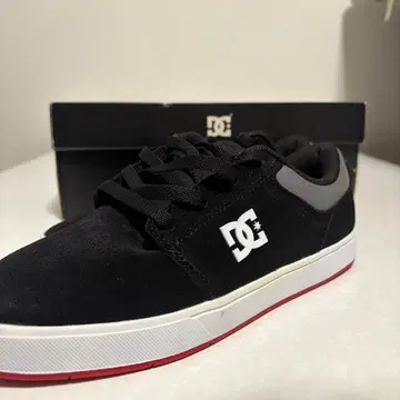 DC CRISIR 스웨이드 로우컷 스니커즈 블랙/그레이