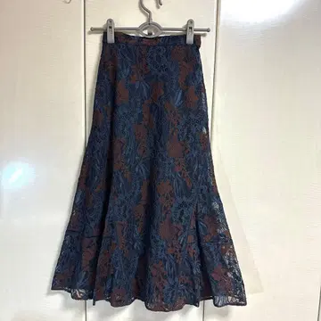 배색 레이스 레이스 내로우 롱 스커트