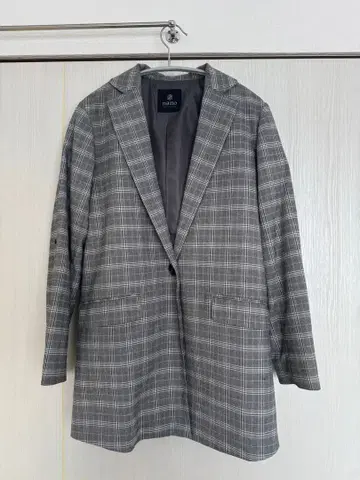 나노 유니버스 그레이 계열 체크 테일러드 자켓