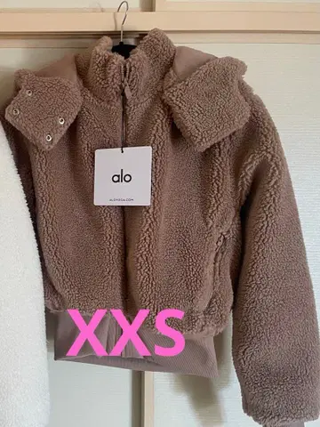 Alo Yoga 폭시 셰르파 재킷 XXS
